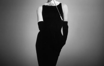 audrey-hepburn-breakfast-tiffanys-black-dress
