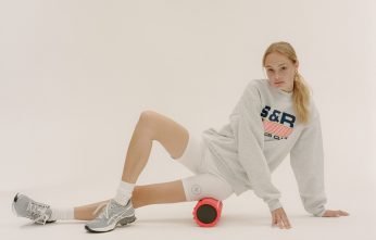 https___hypebeast.com_wp-content_blogs.dir_6_files_2020_01_emily-oberg-sporty-and-rich-wellness-club-announcement-1