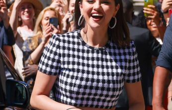 selena-gomez-is-seen-arriving-at-a-sephora-store-on-july-08-2022-in-paris-france (1)