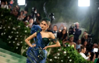 zendaya-2-met-gala-2024-red-carpet-billboard-1548
